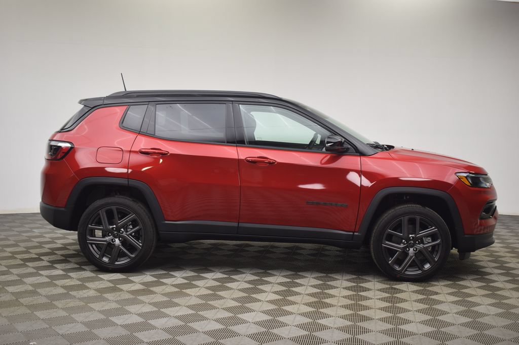New 2026 Jeep Compass Limited w/ Sun, Sound & Navigation Group AWD/4WD image 3