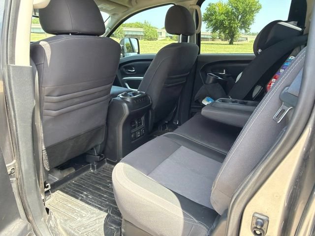 Used 2020 Nissan Titan SV w/ SV Convenience Package AWD/4WD image 11