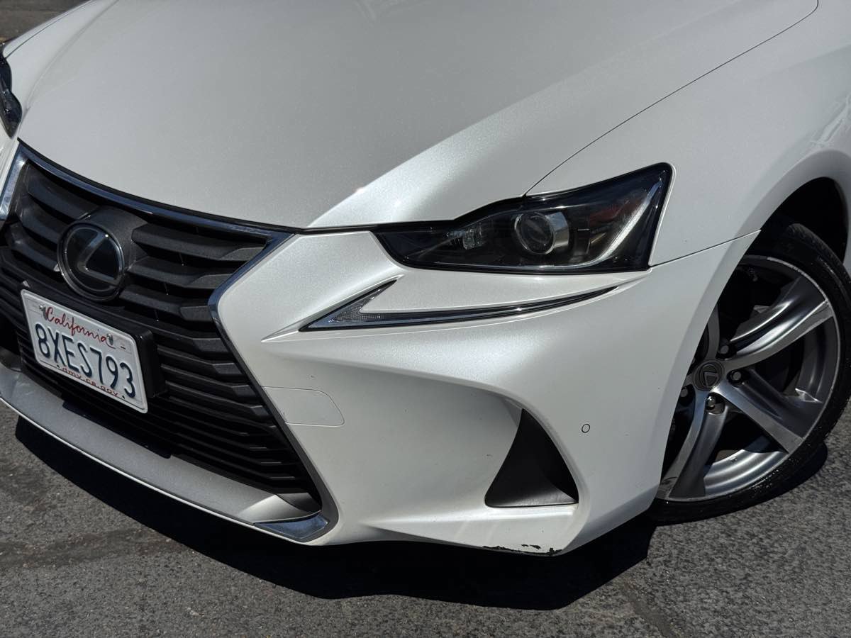 Used 2017 Lexus IS 200t w/ Navigation System Package RWD image 3