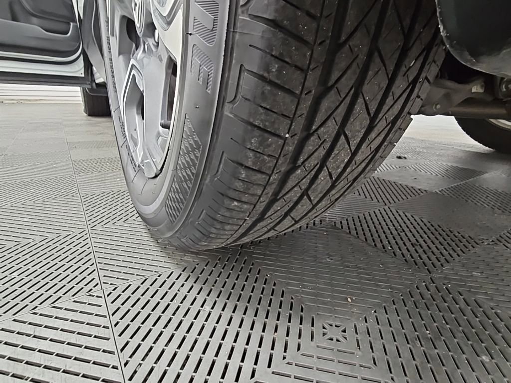 Used 2019 Honda CR-V EX image 40