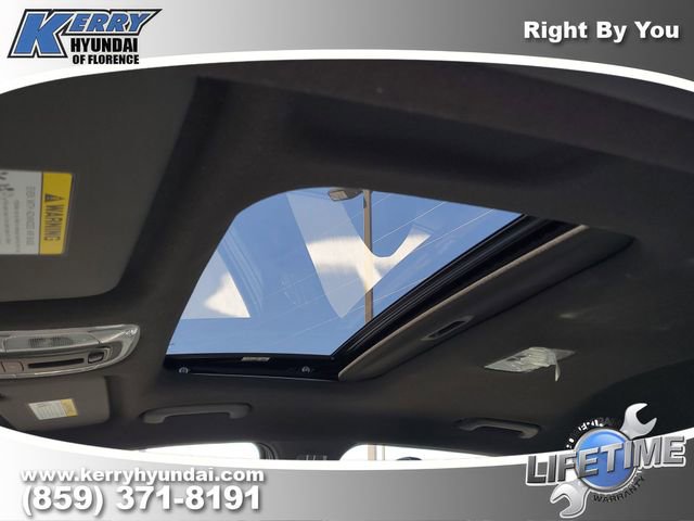 New 2026 Hyundai Elantra Limited image 18