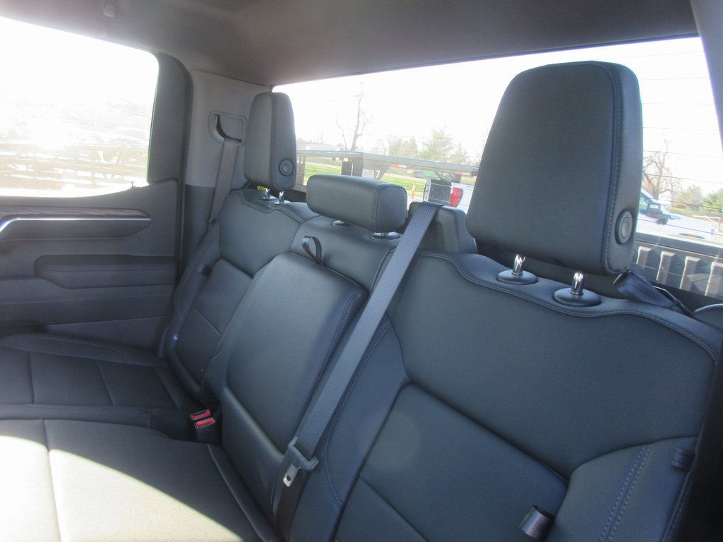 New 2026 GMC Sierra 1500 SLT w/ SLT Premium Package image 15