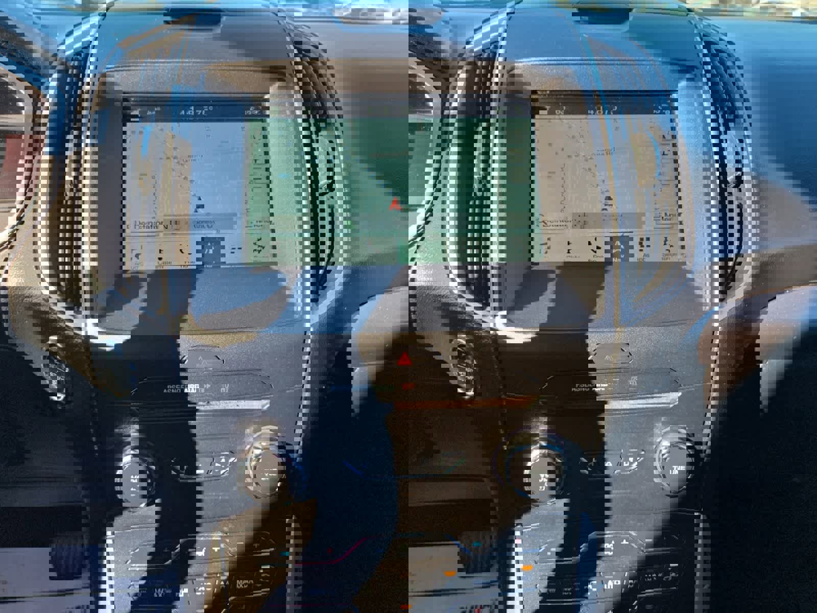 Used 2018 Ford Edge SEL w/ Equipment Group 201A image 17