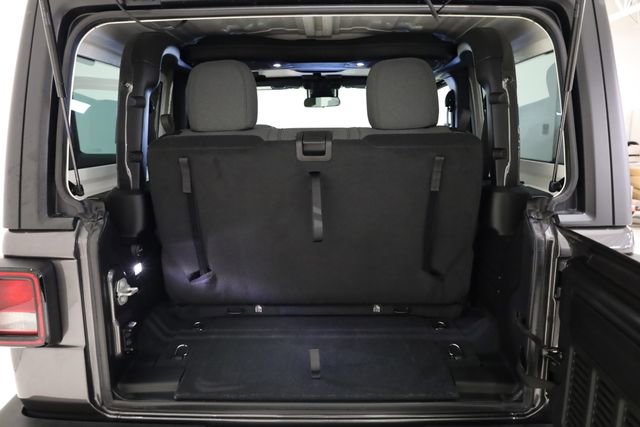 Used 2024 Jeep Wrangler Sport S image 24