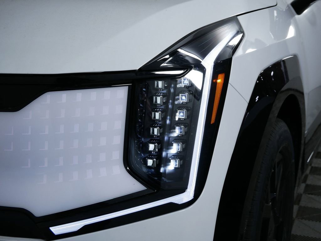 New 2026 Kia EV9 Land image 11