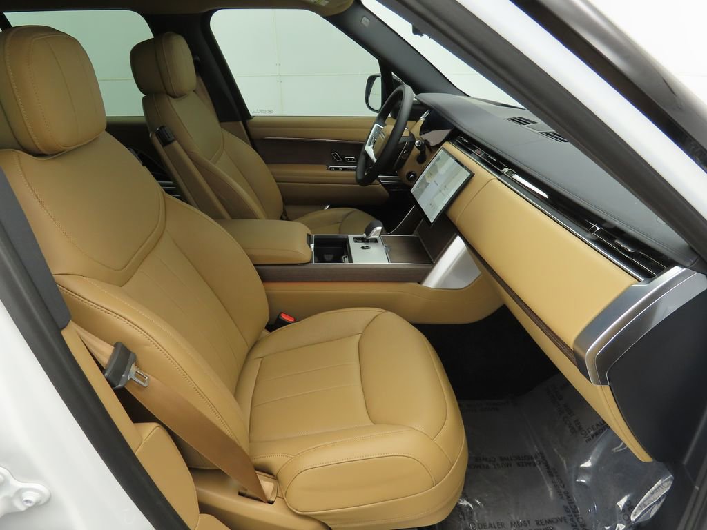 New 2025 Land Rover Range Rover SE image 20