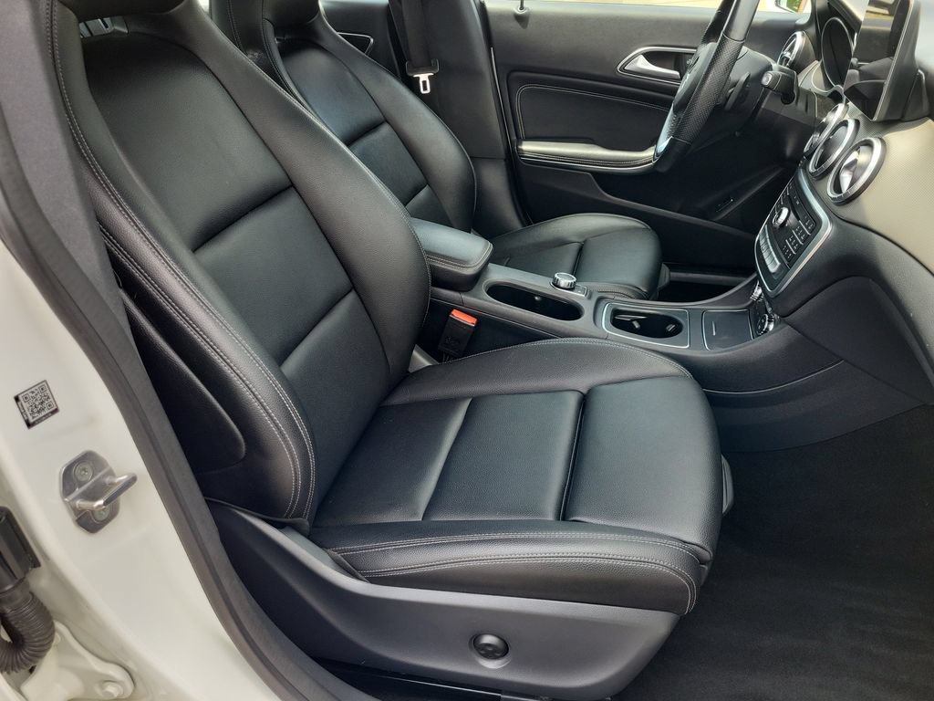 Used 2019 Mercedes-Benz CLA 250 4MATIC image 22