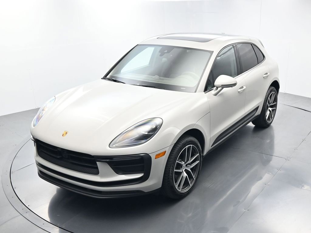 Certified 2026 Porsche Macan Turbo AWD/4WD image 33