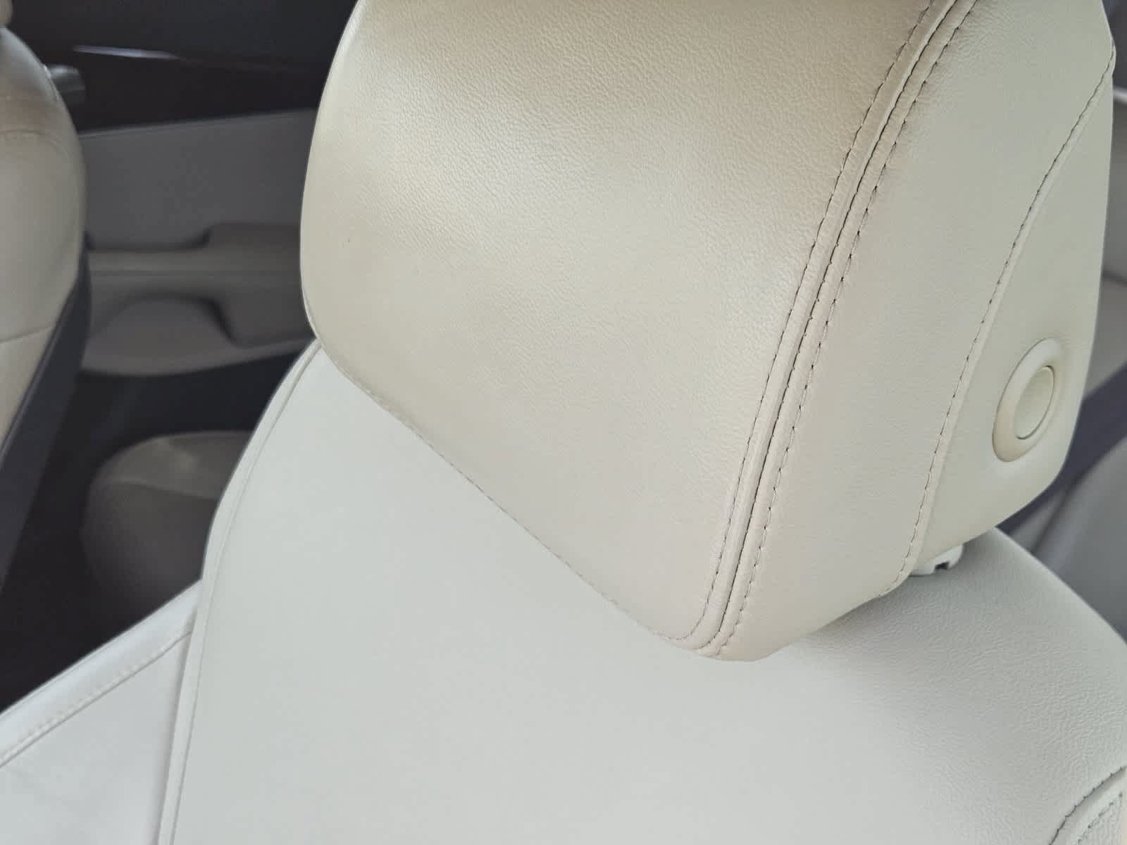 Used 2017 Kia Sorento EX FWD image 13