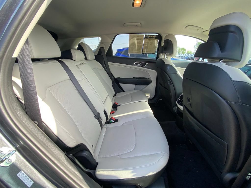Certified 2024 Kia Sportage EX FWD image 25