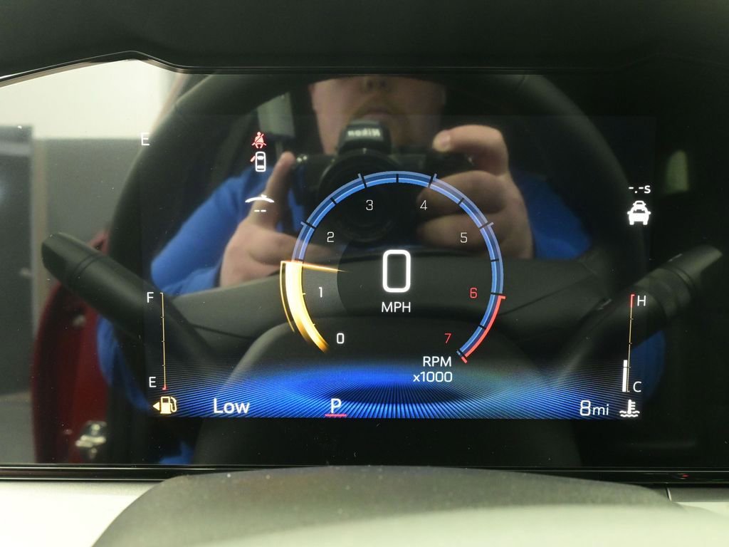 New 2026 Chevrolet Trax LT w/ Sunroof Package image 15