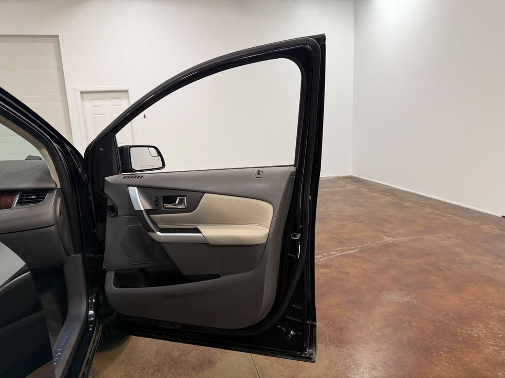 Used 2014 Ford Edge Limited FWD image 59