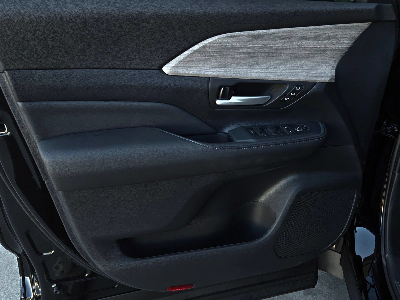 Certified 2026 Toyota Grand Highlander AWD image 9