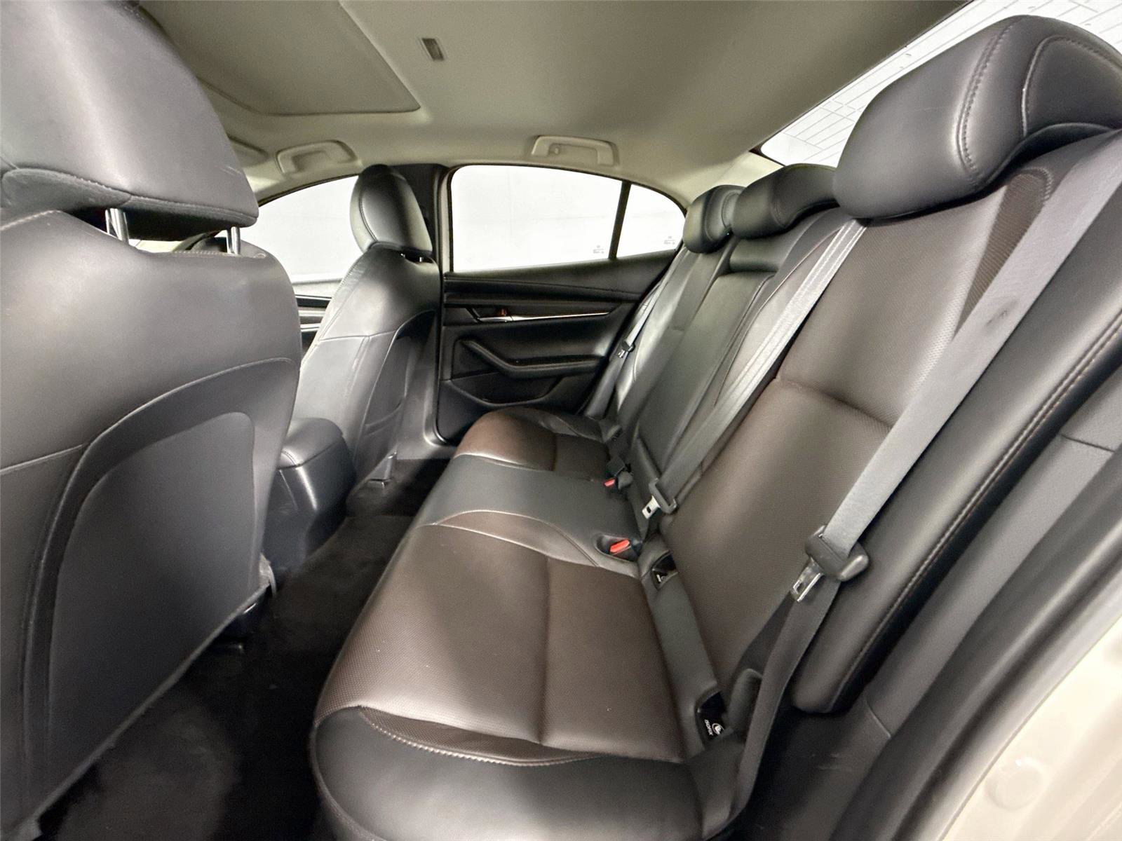 Certified 2024 MAZDA MAZDA3 2.5 Turbo Sedan w/Premium Plus image 31