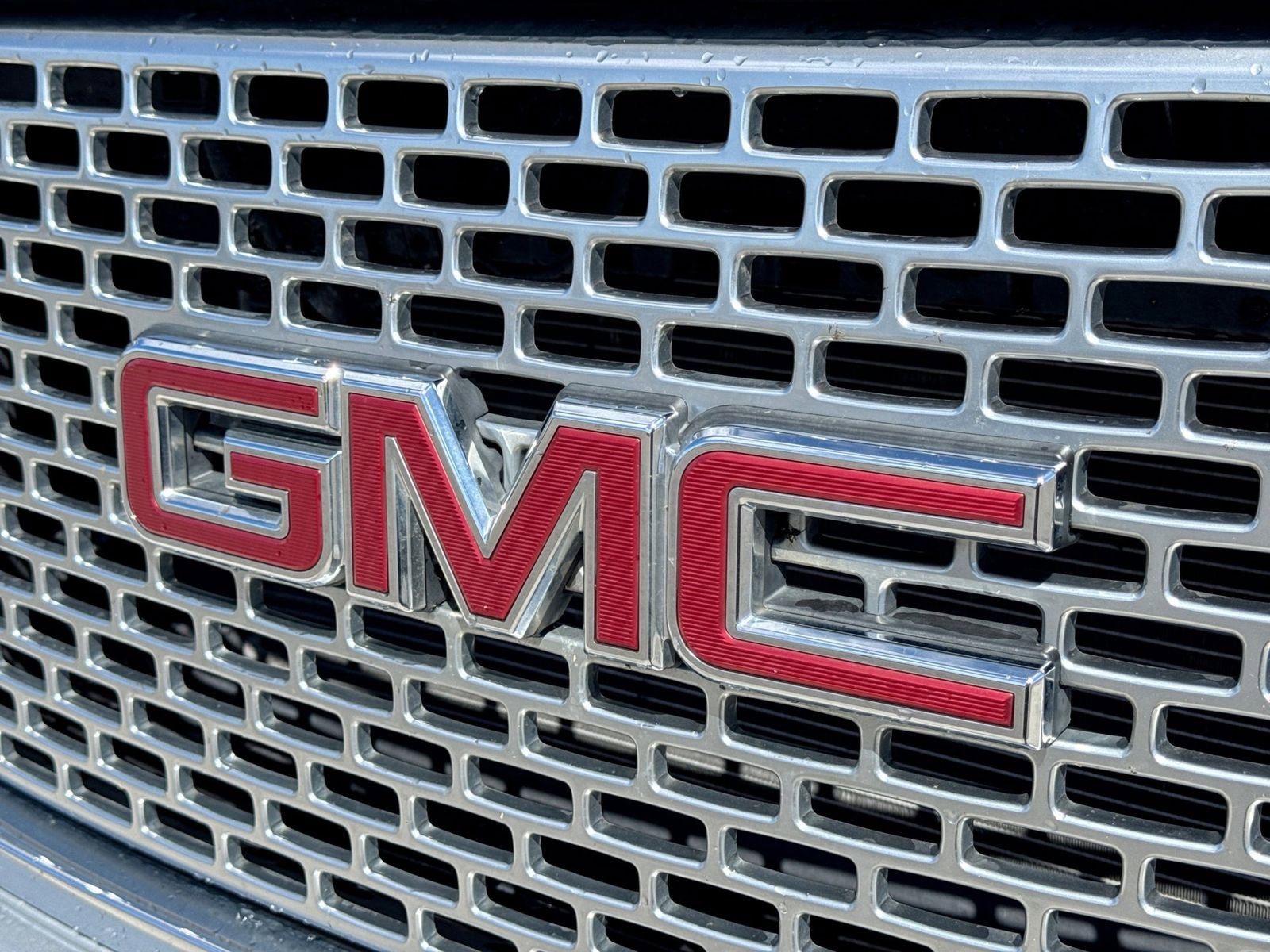 Used 2016 GMC Yukon Denali w/ Open Road Package AWD/4WD image 14
