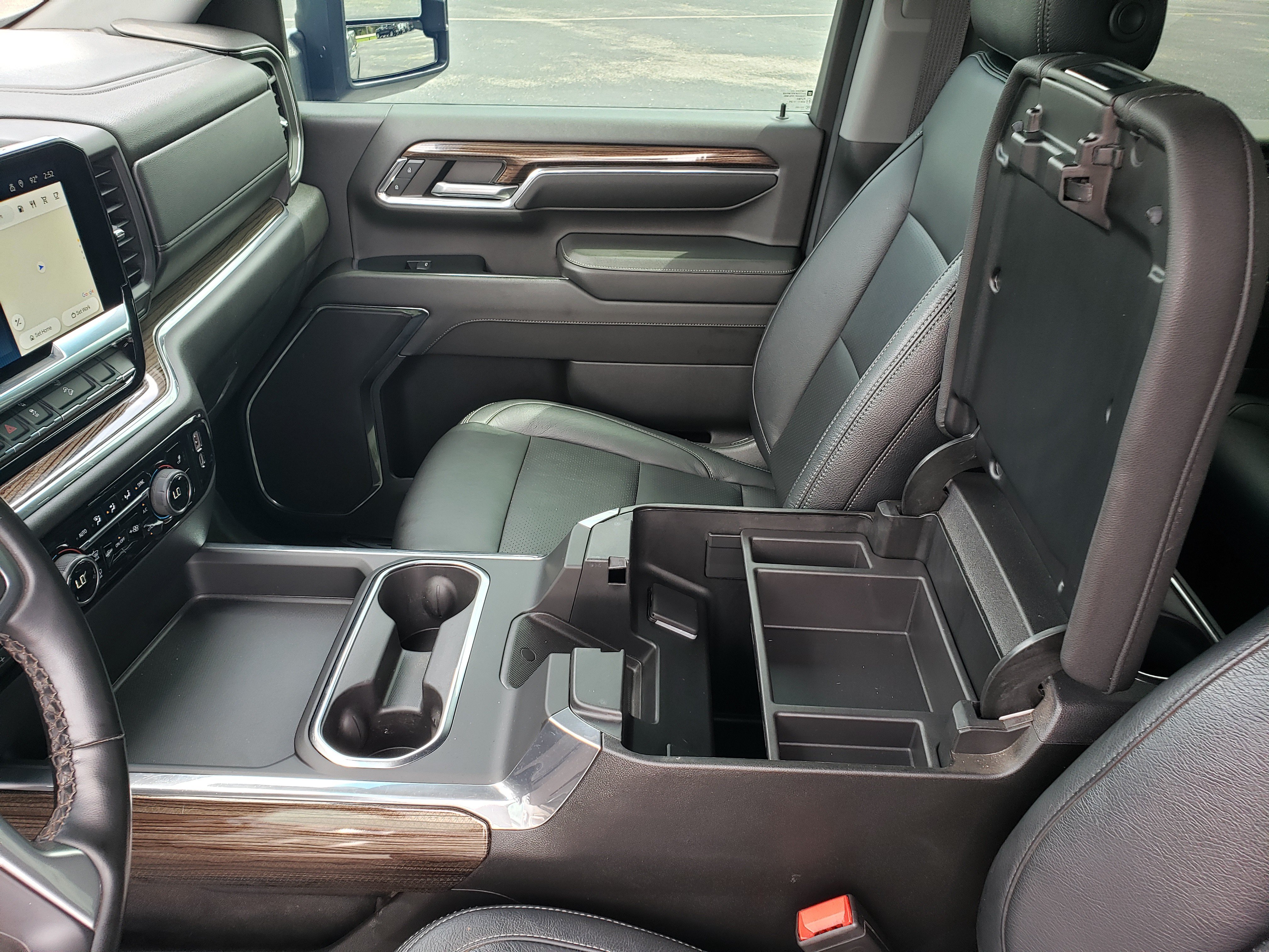 Used 2024 Chevrolet Silverado 2500 LT AWD/4WD image 26
