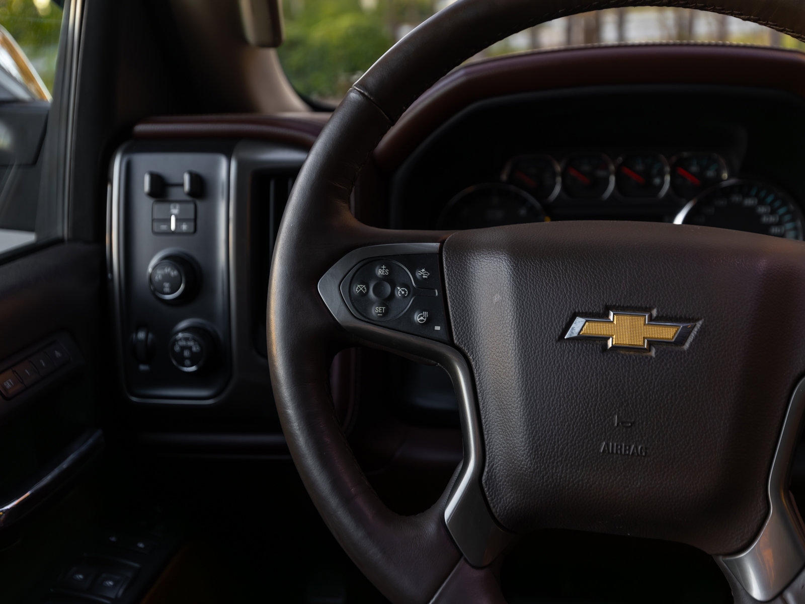 Used 2017 Chevrolet Silverado 1500 High Country image 7