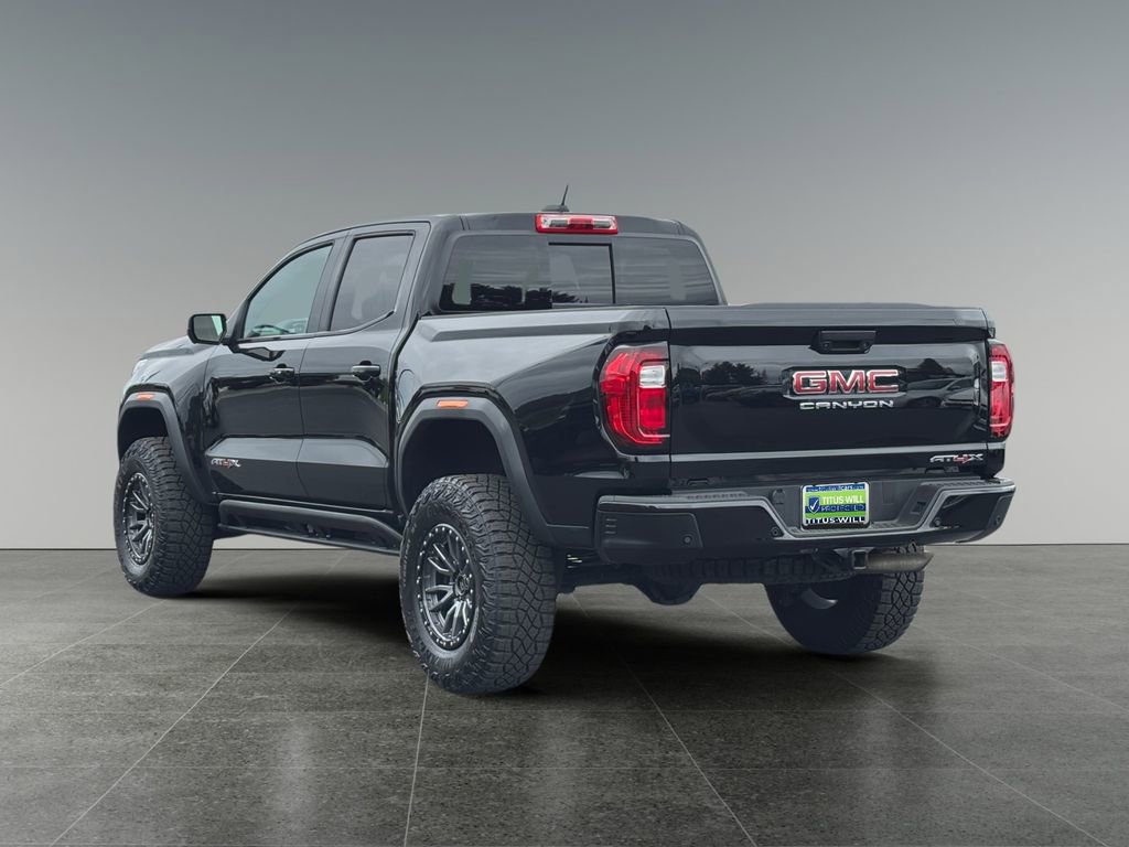Used 2024 GMC Canyon AT4X AWD/4WD image 8