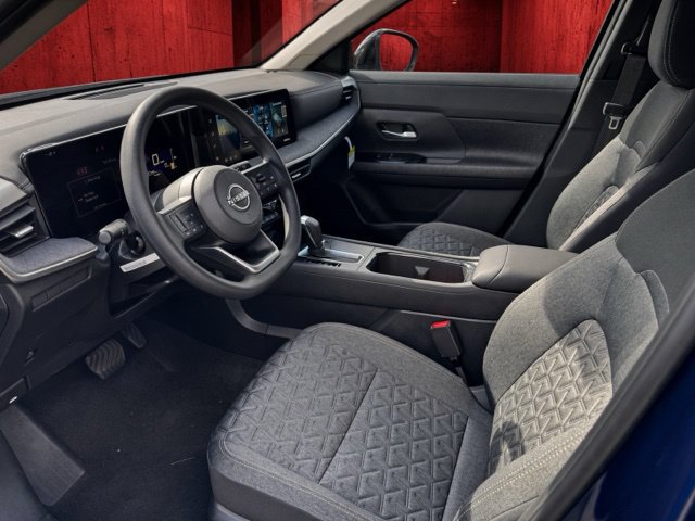 New 2027 Nissan Kicks SV w/ SV Premium Package AWD/4WD image 4