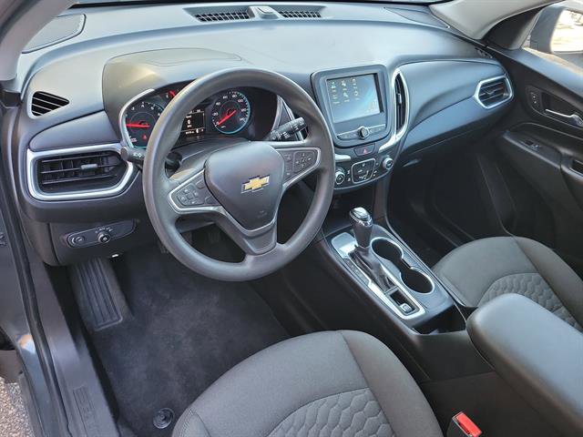 Used 2018 Chevrolet Equinox LT FWD image 2