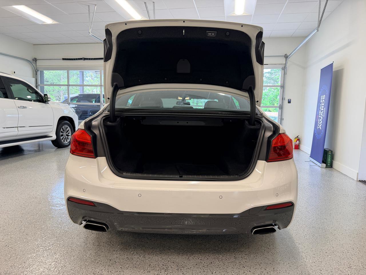 Used 2019 BMW 540i w/ M Sport Package RWD image 24
