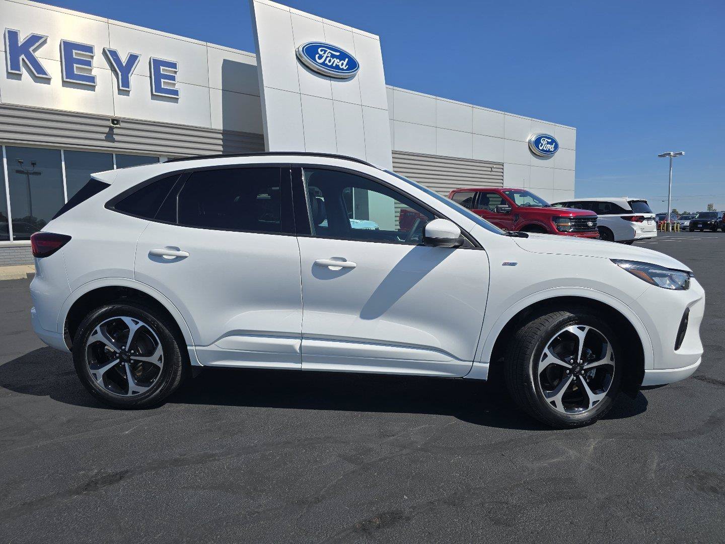 Used 2023 Ford Escape ST-Line Select w/ Tech Pack #2 AWD/4WD image 18