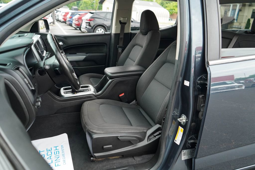 Used 2020 Chevrolet Colorado LT AWD/4WD image 6