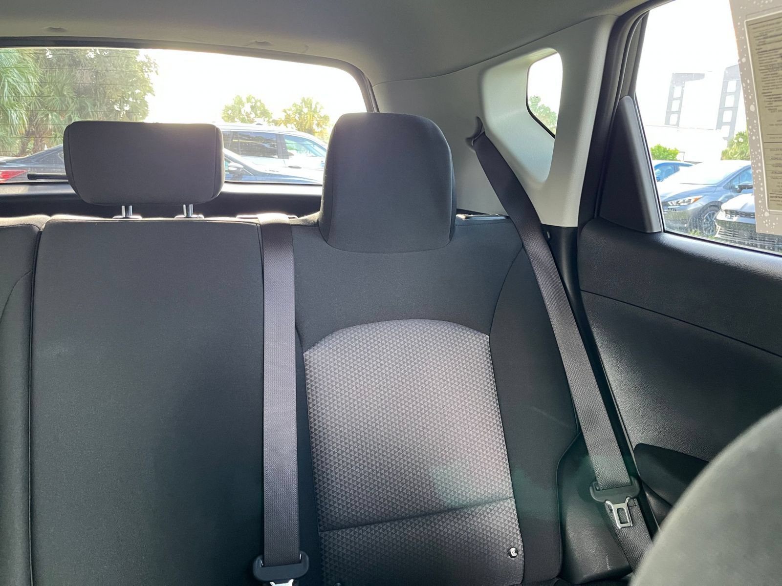 Used 2025 Kia Soul LX w/ LX Technology Package FWD image 34