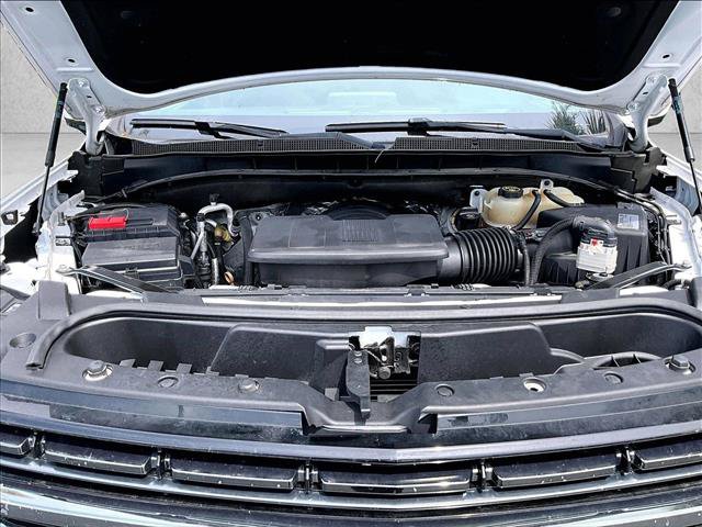 Used 2021 Chevrolet Suburban RST AWD/4WD image 11