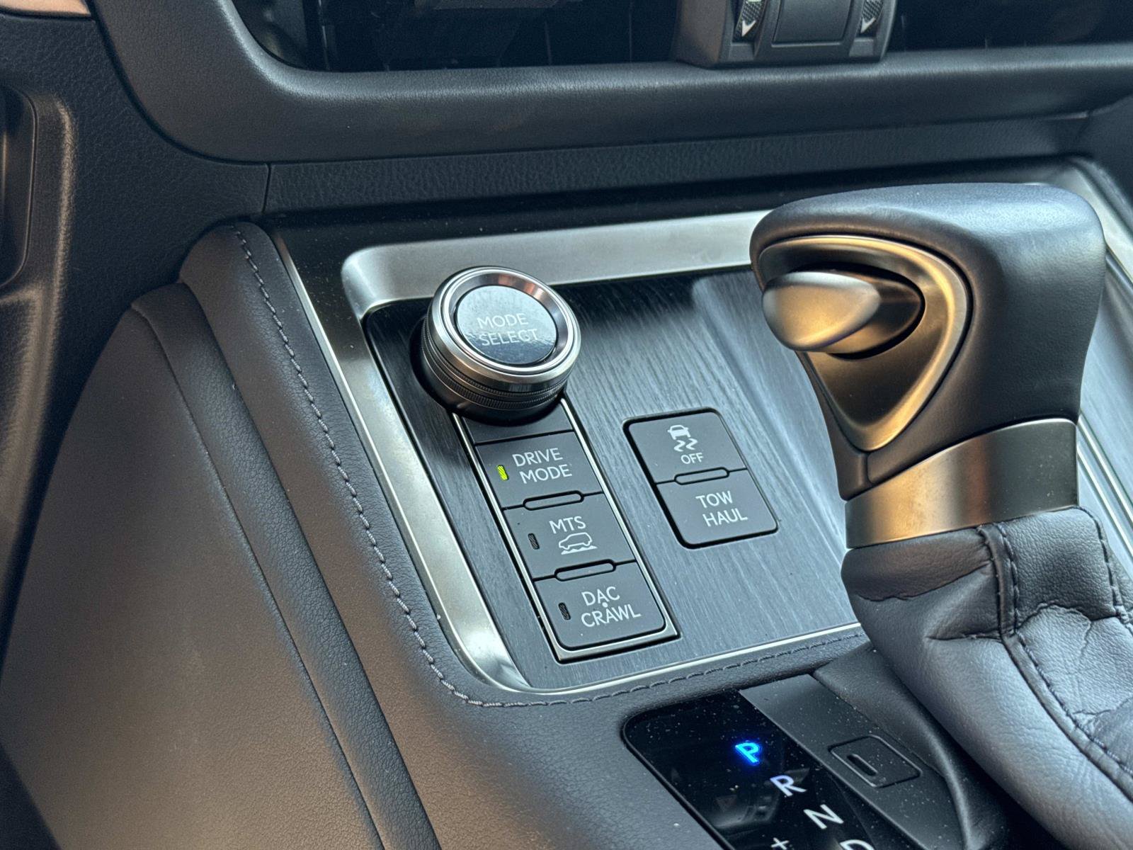Certified 2025 Lexus GX 550 AWD/4WD image 25