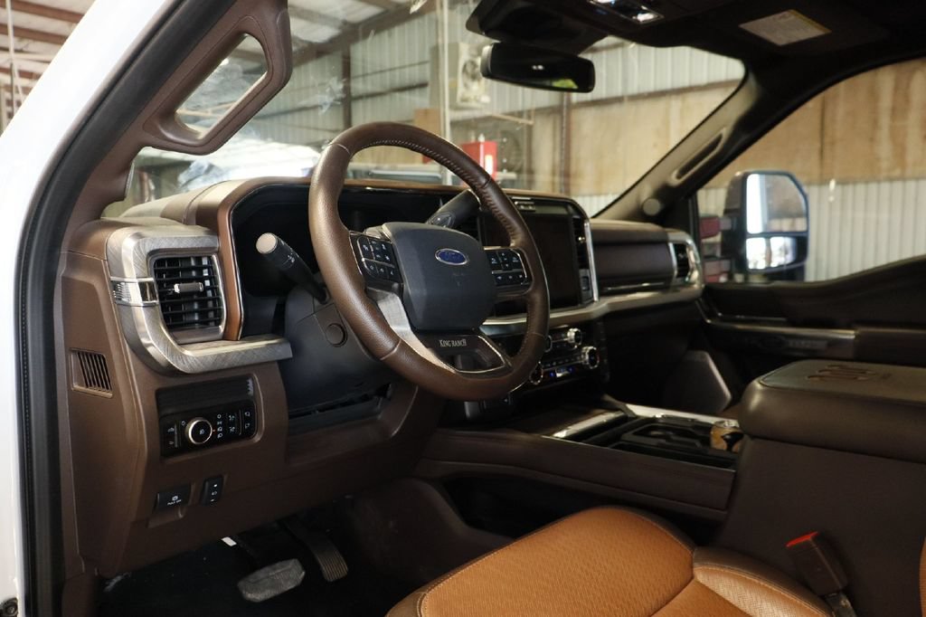 Used 2025 Ford F450 King Ranch w/ Chrome Package AWD/4WD image 10