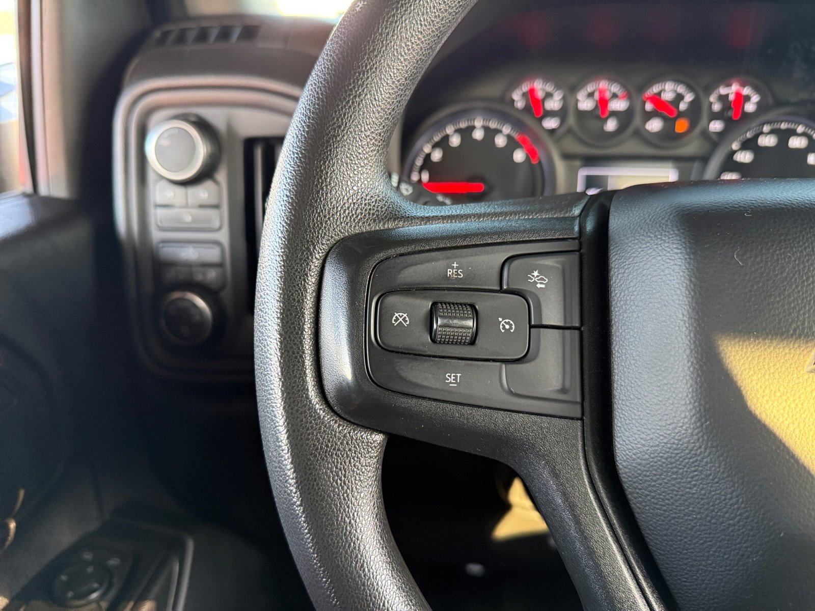 Used 2024 Chevrolet Silverado 2500 Custom w/ Custom Convenience Package image 18