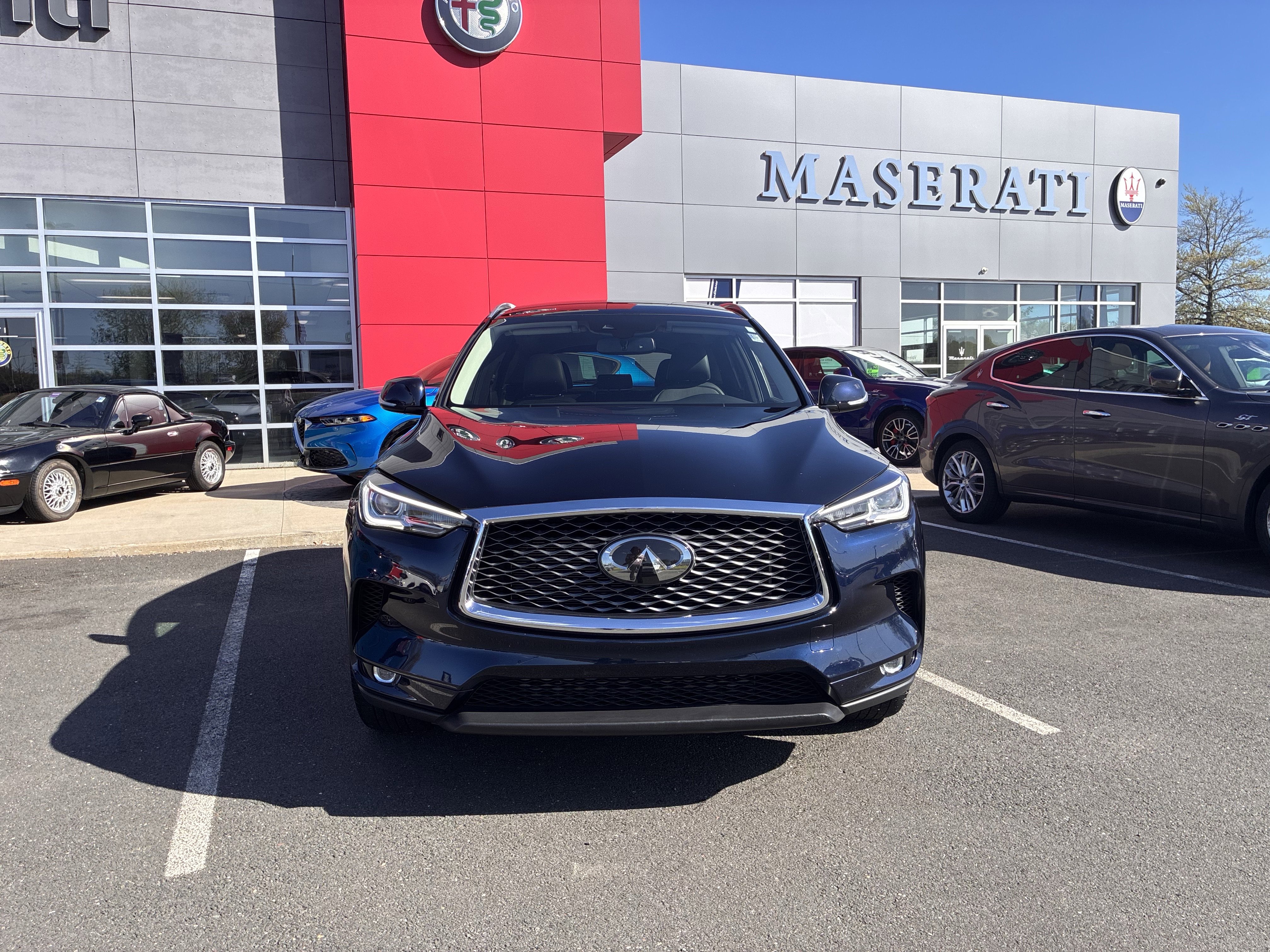 Used 2022 INFINITI QX50 Luxe AWD/4WD image 3
