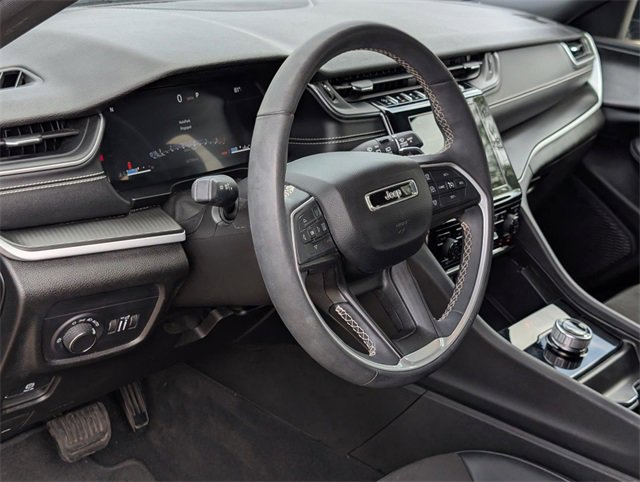 Used 2024 Jeep Grand Cherokee Altitude image 24