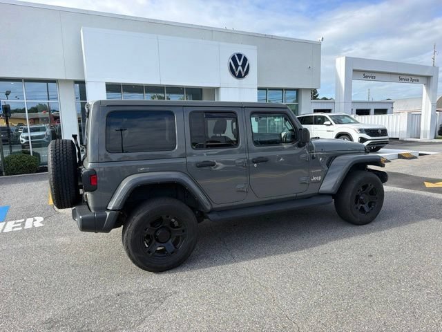 Used 2022 Jeep Wrangler Unlimited Sahara w/ Cold Weather Group AWD/4WD image 3