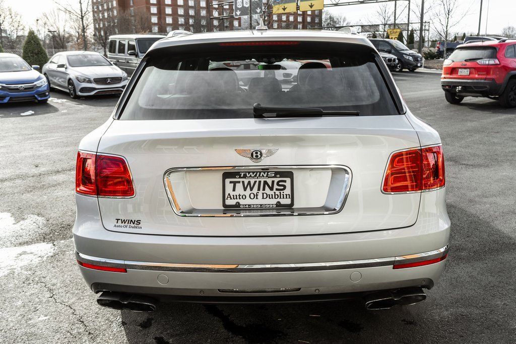 Used 2019 Bentley Bentayga image 55