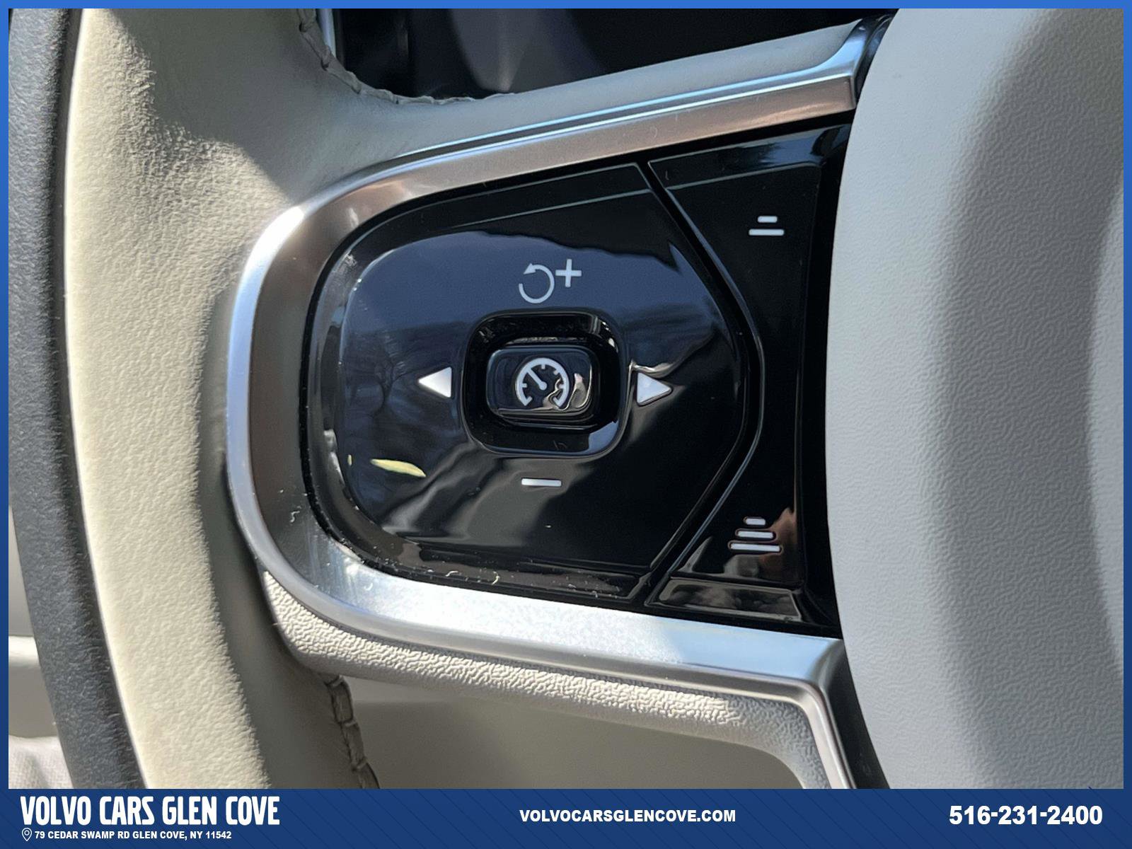 Certified 2024 Volvo XC60 B5 Plus w/ Protection Package Premier image 21