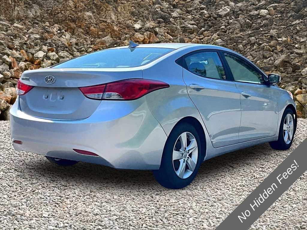 Used 2013 Hyundai Elantra GLS FWD image 2