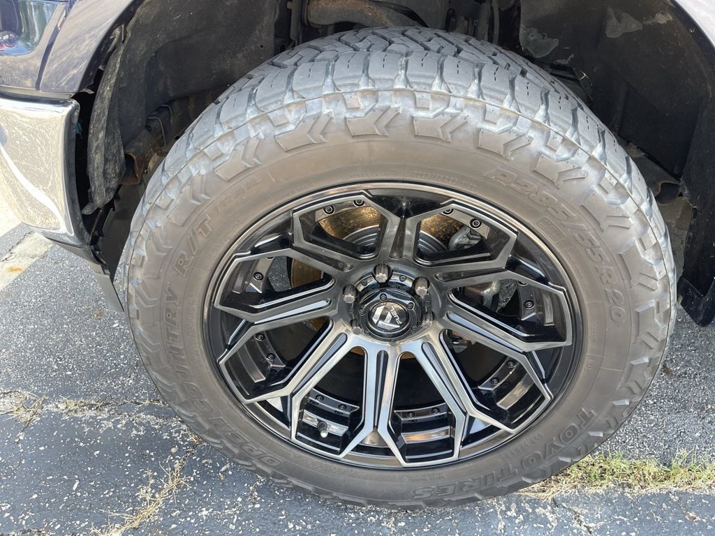 Used 2019 Ford F150 Lariat w/ Equipment Group 502A Luxury AWD/4WD image 2
