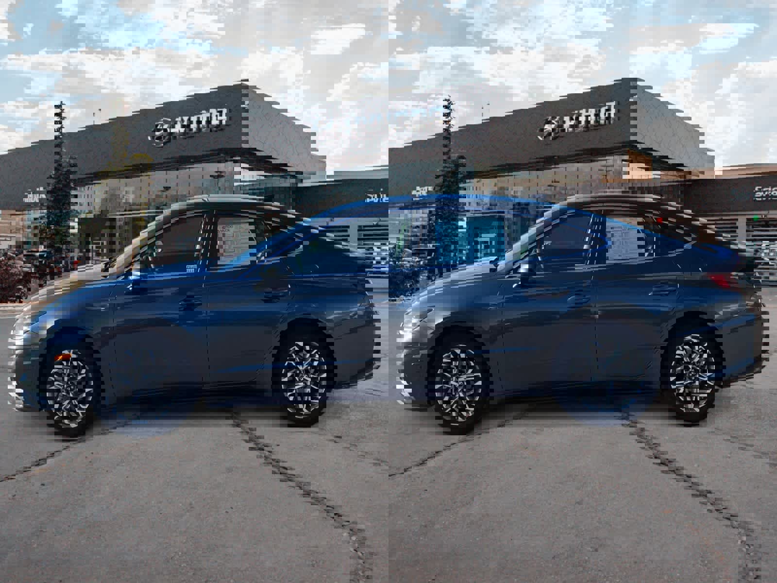 Certified 2023 Hyundai Sonata SEL w/ Cargo Package image 2