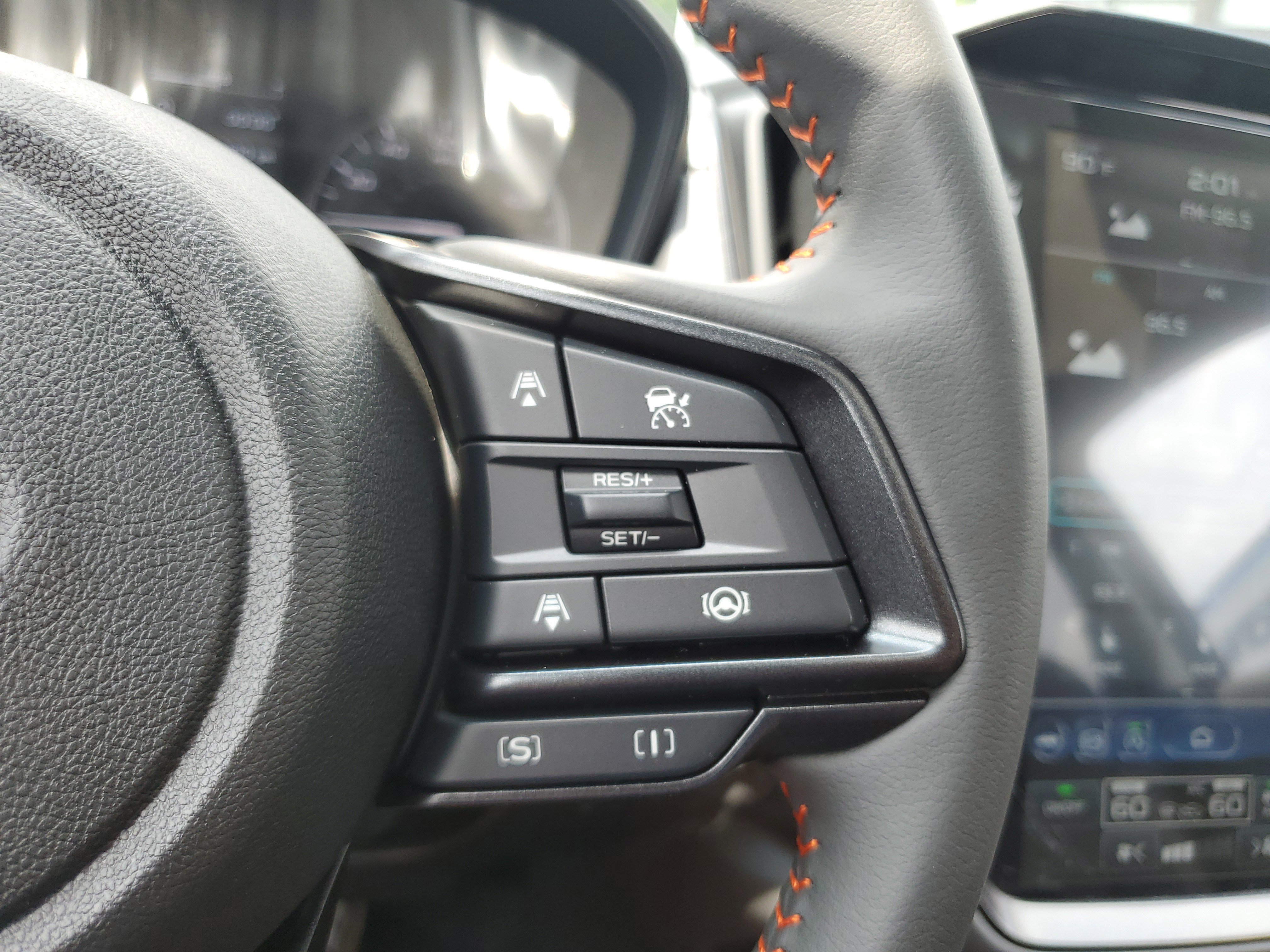 Certified 2025 Subaru Crosstrek 2.5i Limited w/ Crosstrek Mirror Package image 16