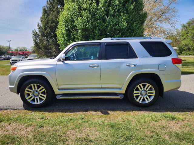 Used 2010 Toyota 4Runner Limited AWD/4WD image 1