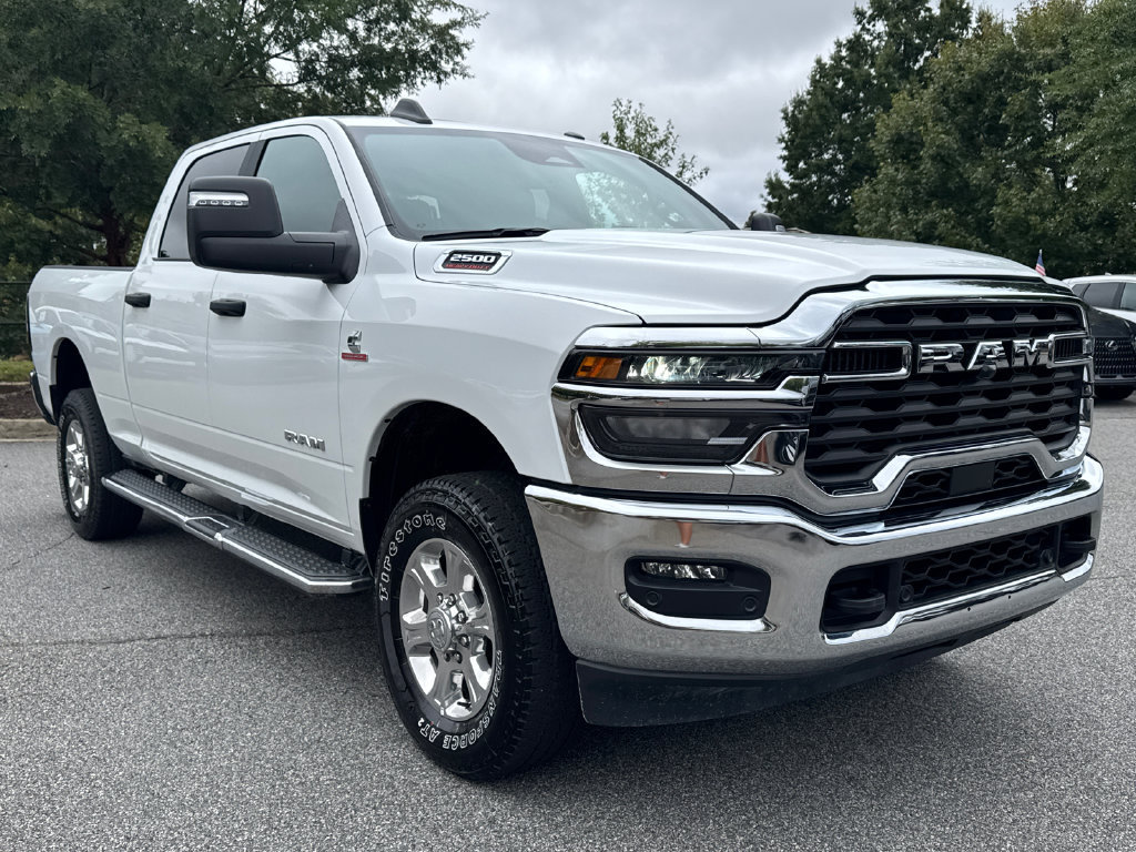 Used 2025 RAM 2500 Big Horn AWD/4WD image 3