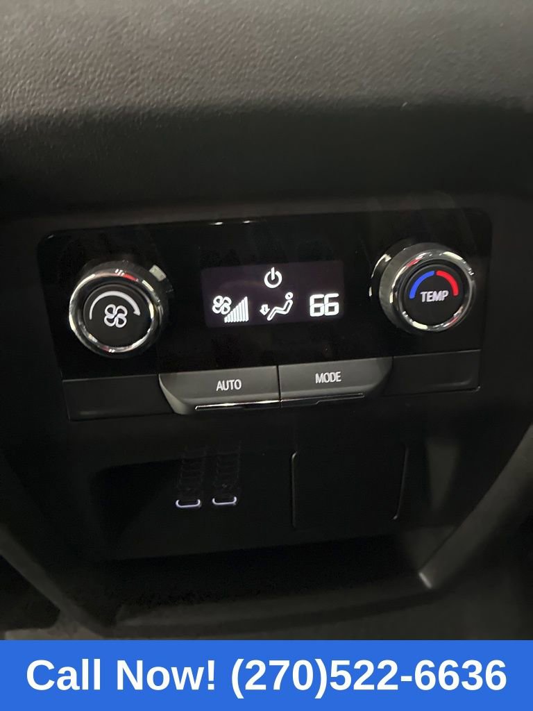 Used 2026 Chevrolet Traverse LT image 30