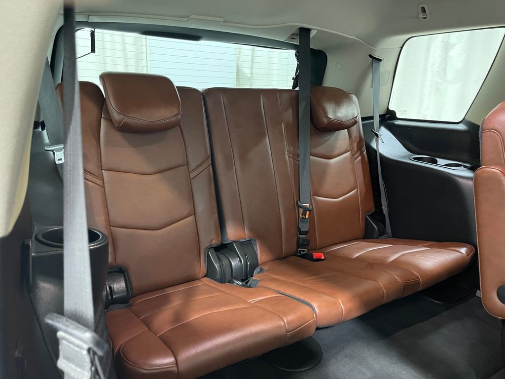 Used 2018 Cadillac Escalade Premium Luxury image 35