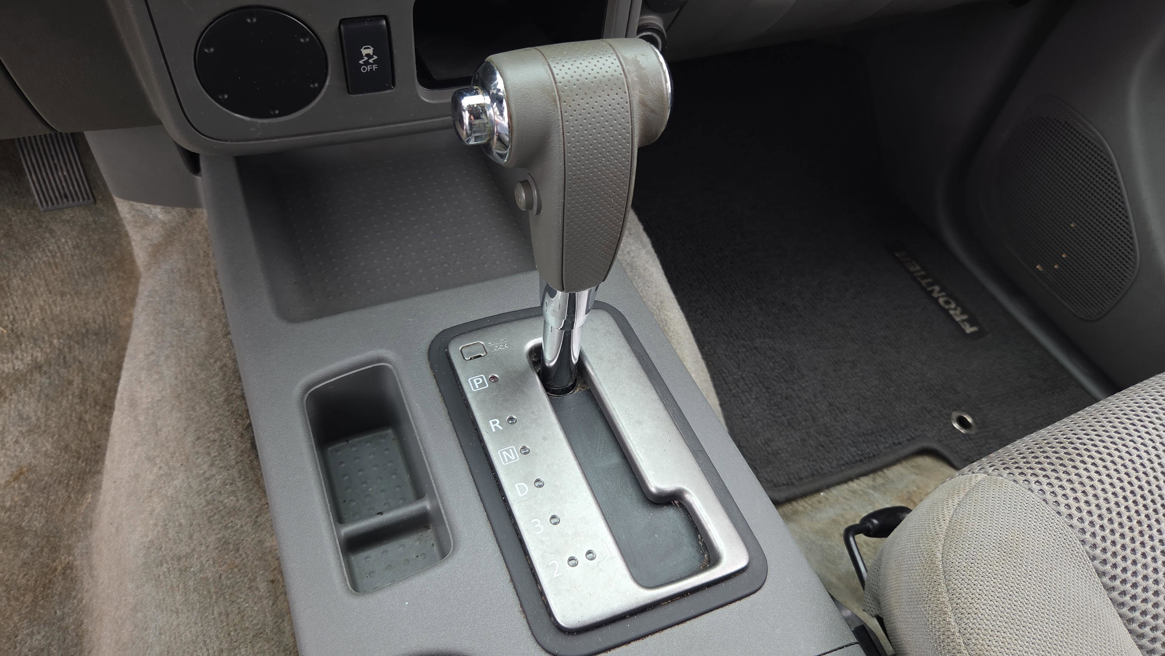 Used 2012 Nissan Frontier SV w/ SV Premium Utility Pkg RWD image 19
