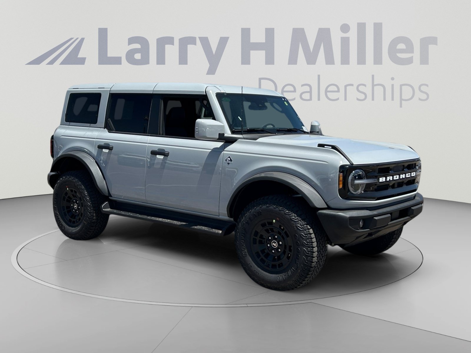 New 2026 Ford Bronco Outer Banks w/ Sasquatch Package AWD/4WD image 7