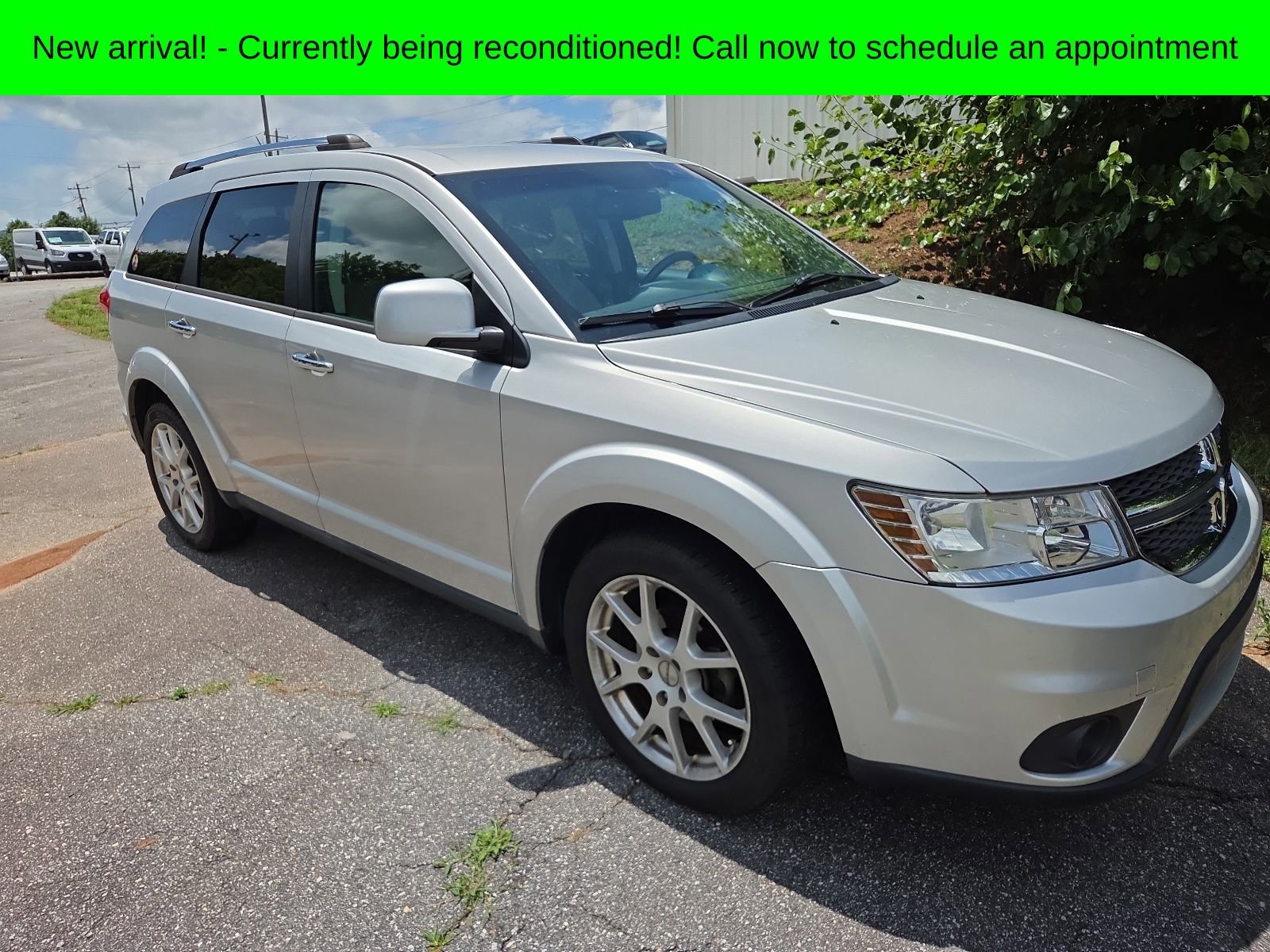 Used 2011 Dodge Journey Crew w/ Flexible Seating Group FWD image 2
