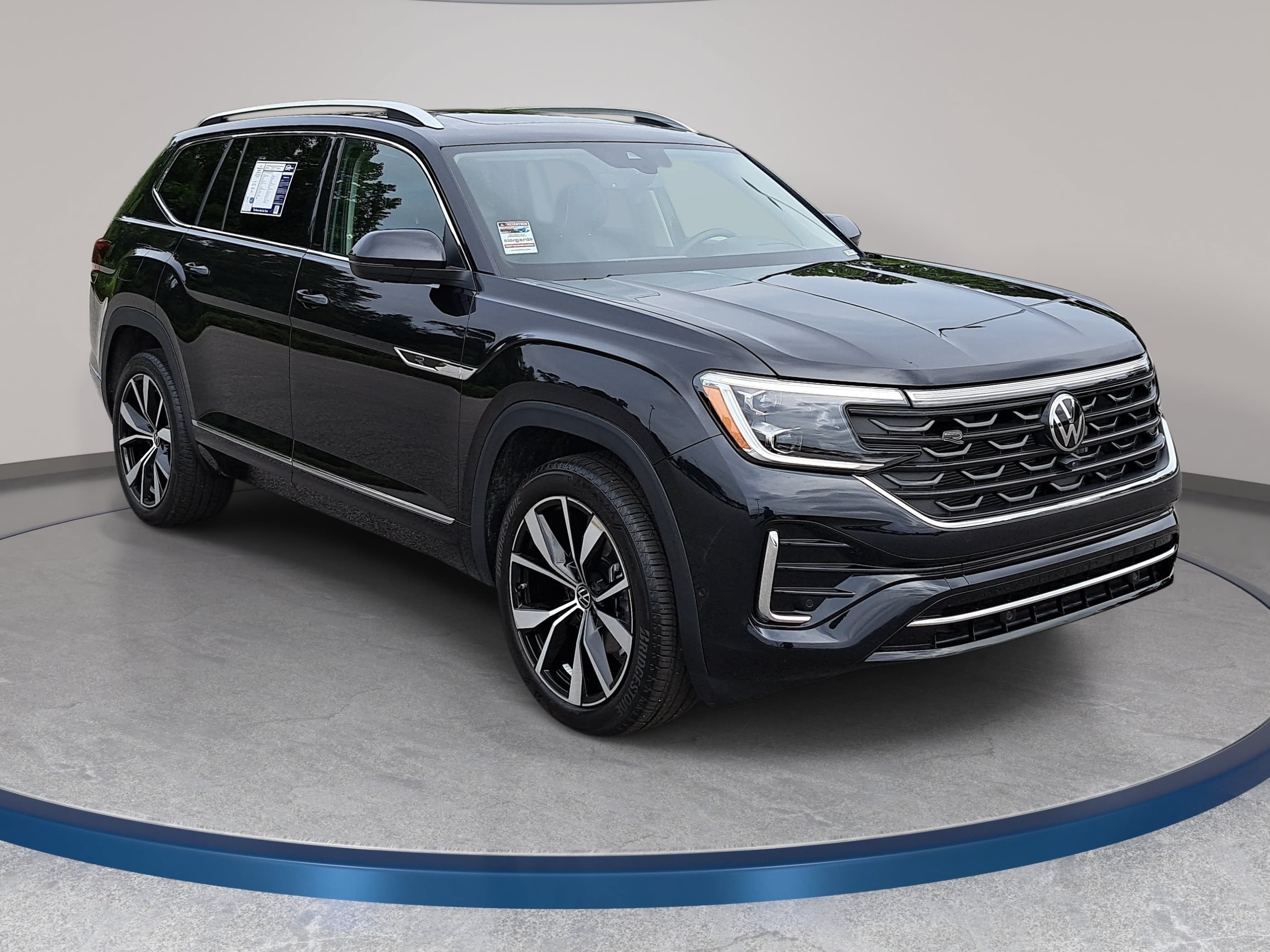 Certified 2026 Volkswagen Atlas SEL Premium R-Line AWD/4WD image 3
