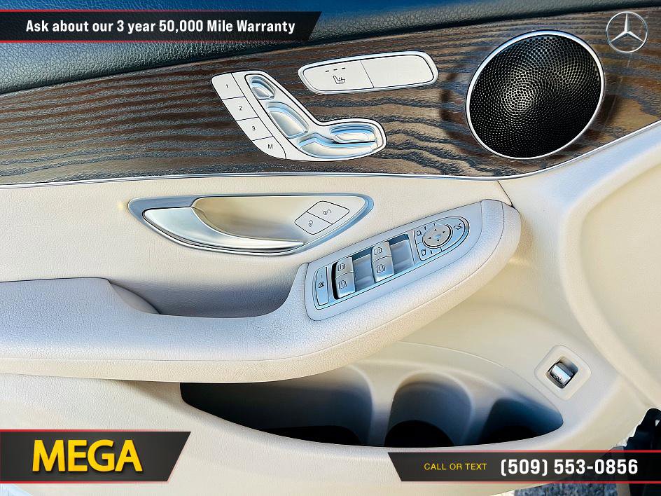 Used 2018 Mercedes-Benz GLC 300 4MATIC w/ Premium Package image 27